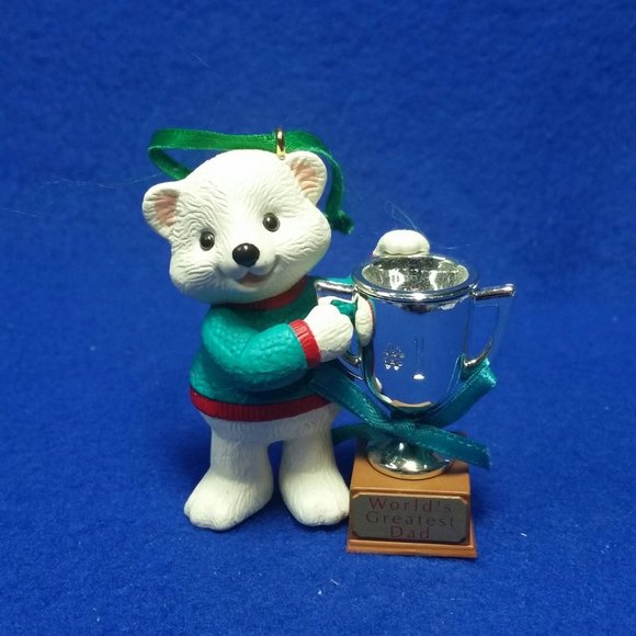 Hallmark Keepsake 1994 World's Greatest Dad Ornament Polar Bear Pre-Owned In Box - Picture 3 of 10